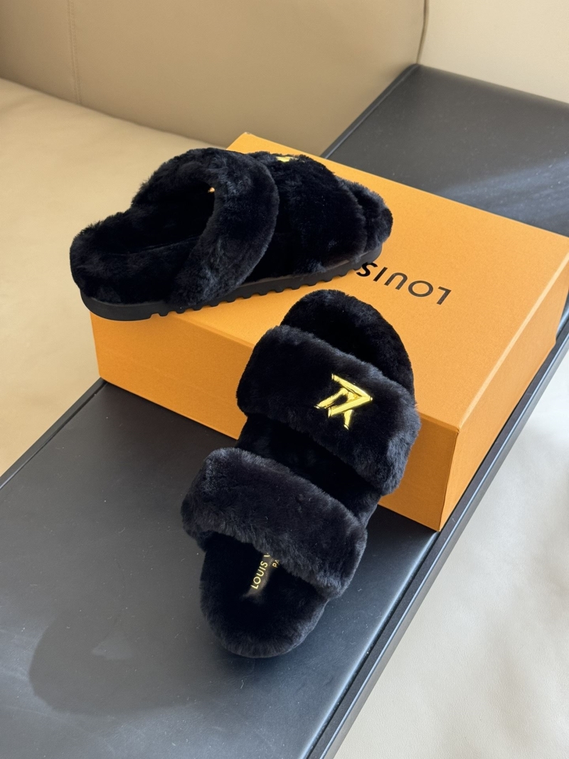 Louis Vuitton Slippers